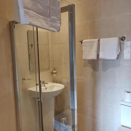 Slieve Bloom Manor Hostel